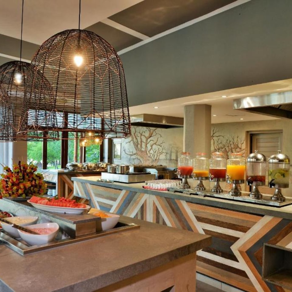 Cresta Mowana Lodge